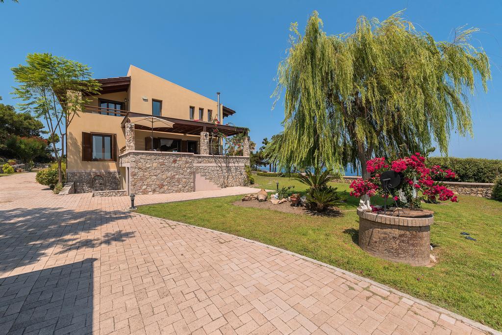 Villa Russelia Kalavárda المظهر الخارجي الصورة