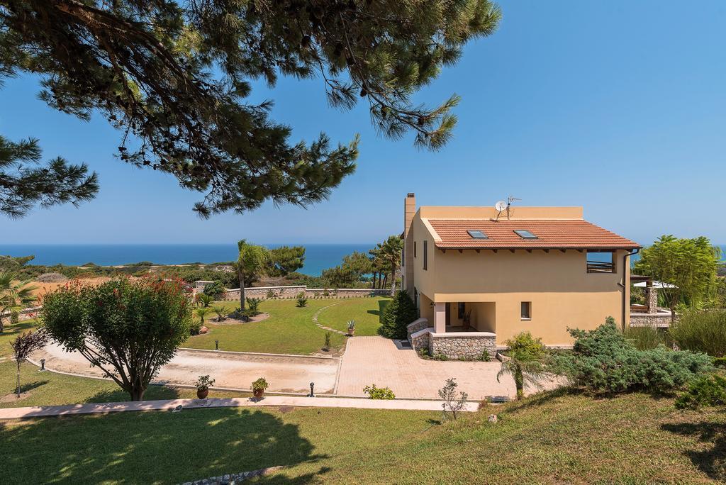 Villa Russelia Kalavárda المظهر الخارجي الصورة