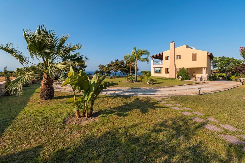 Villa Russelia Kalavárda المظهر الخارجي الصورة