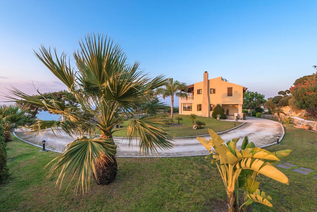 Villa Russelia Kalavárda المظهر الخارجي الصورة